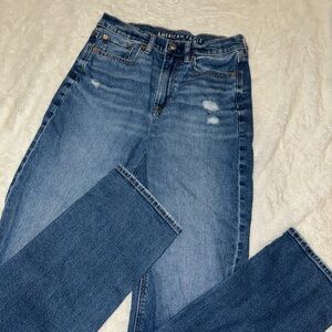 American Eagle Outfitters Women's Distressed Straight Leg Jeans